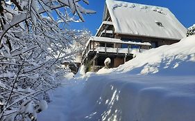 Haus mit Bergblick